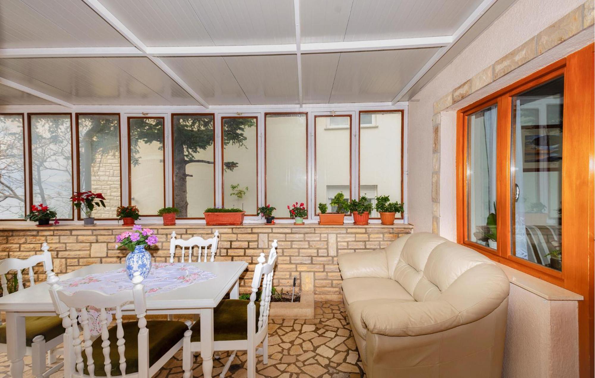 3 Bedroom Beautiful Apartment In Senj Senj (Lika-Senj) Exterior foto